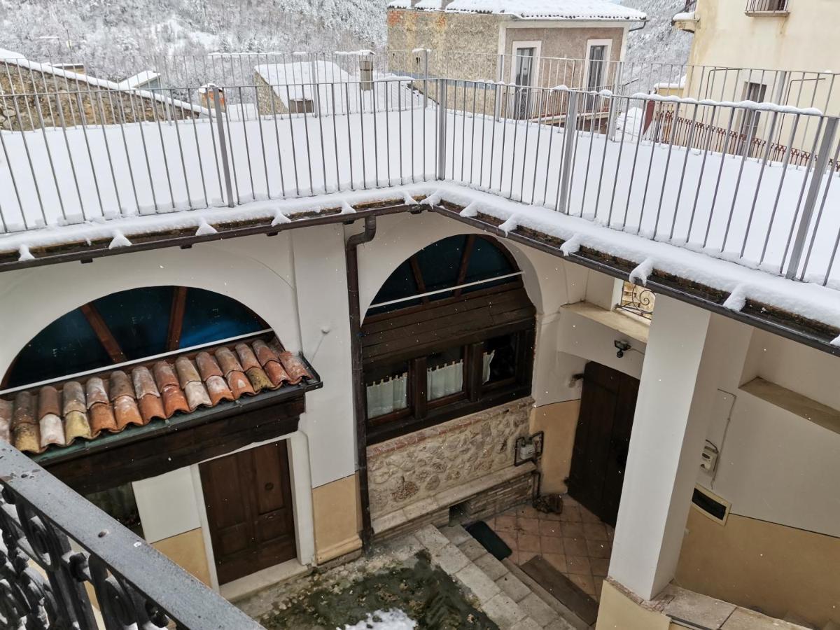 Piazzetta Del Forno Grazioso Bilocale Ad Assergi Exterior foto